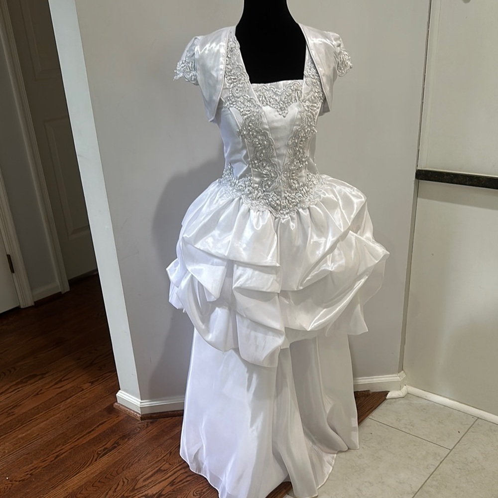 Elegant White Women's Skirt